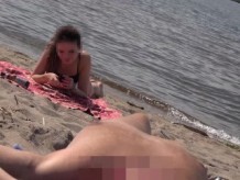 DICK FLASH EN LA PLAYA Little dick public flashing