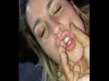 Broz de culo rubio de puta gorda y insecto de culo