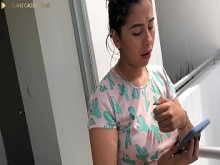 madrastra cachonda da el mejor regalo de cumpleaños - Emily fox en español