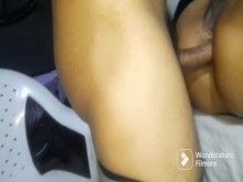 Jovencita putita barata pillada en la calle se deja culear por un celular