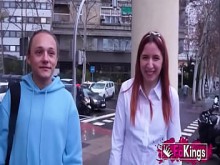 El porno comienza, maduro y joven. Alice Biancci, Vanessa Colombiana, Lucia Bianco y el estudiante pelirrojo Astrid Ortiz. Falsificaciones