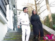 Gangbang, Milf, Gerontophilia y muy buena pornografía con Albaan, Nelia Estrada, Vicky Brent y Vanesa Merino en falsificaciones