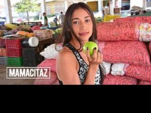 Adolescente latina amateur es criticada duramente después de una recogida en público - CARNE DEL MERCADO