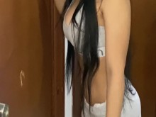 Fría y sola - Le dije al novio de mi madre que me recibiera en su habitación y pasó esto ????