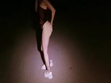 José Torres conoce a una chica en el páramo y se la folla