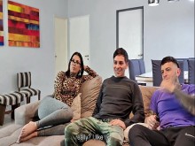 MI AMIGO NO TE MERECE PORQUE TE ENGAÑA- DEJAME FOLLARTE EL CULO Y TE CUENTO TODO