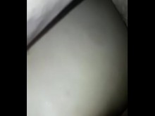 haciendole la cola a mi novia